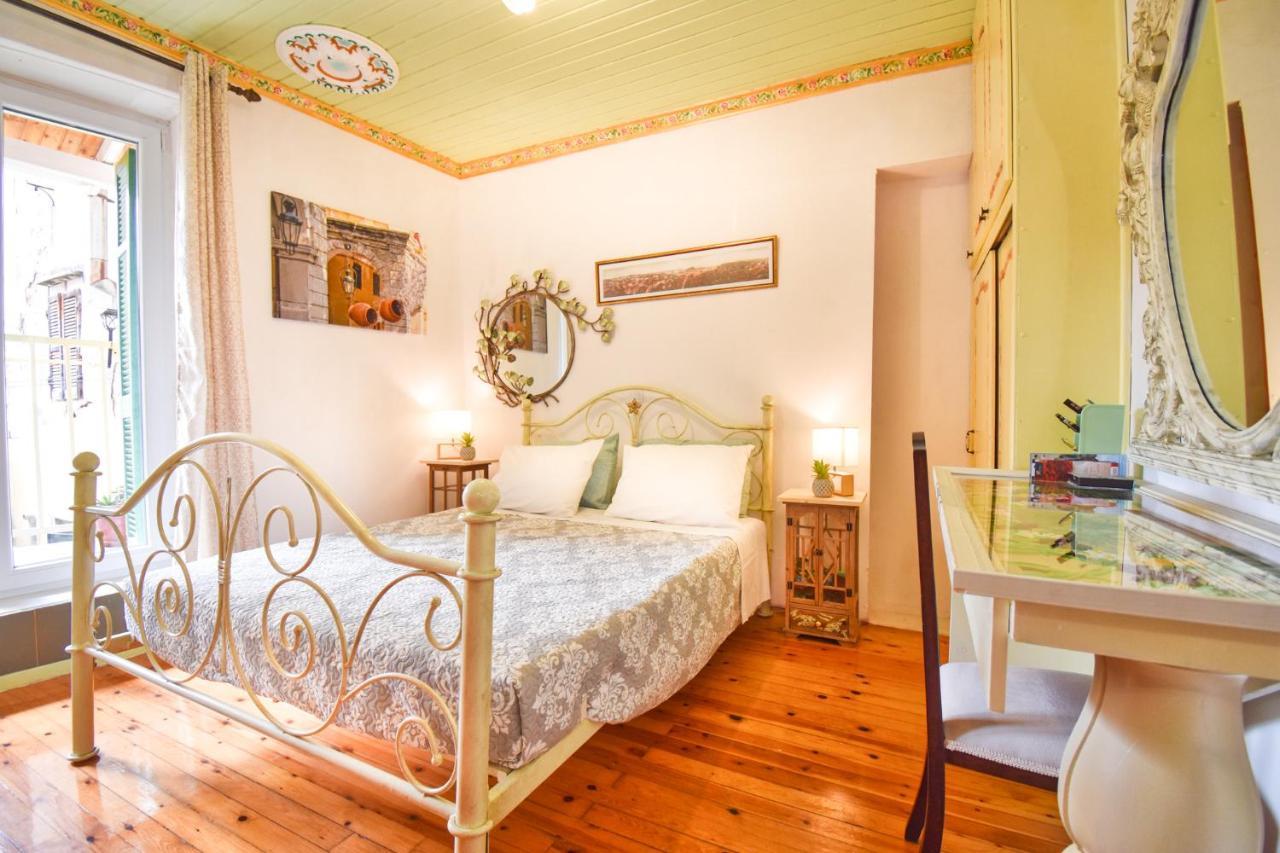 Venetian Well Gallery Apartment In Corfu Old Town Eksteriør billede